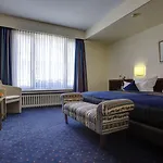 Trip Uebachs Dusseldorf