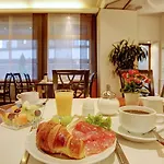 Hotel Trip Uebachs Dusseldorf