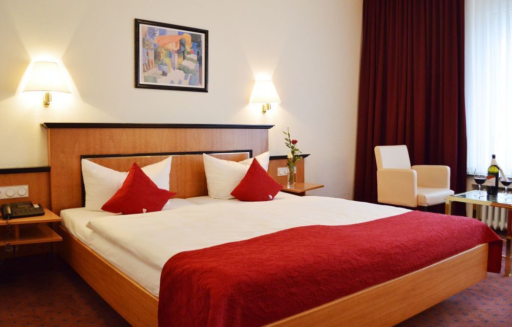 Trip Uebachs 4* Dusseldorf